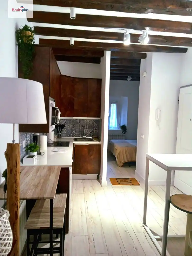 Apartamento de alquiler en Plaza Mayor - San Agustín