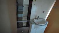 Bathroom of Flat for sale in Parla