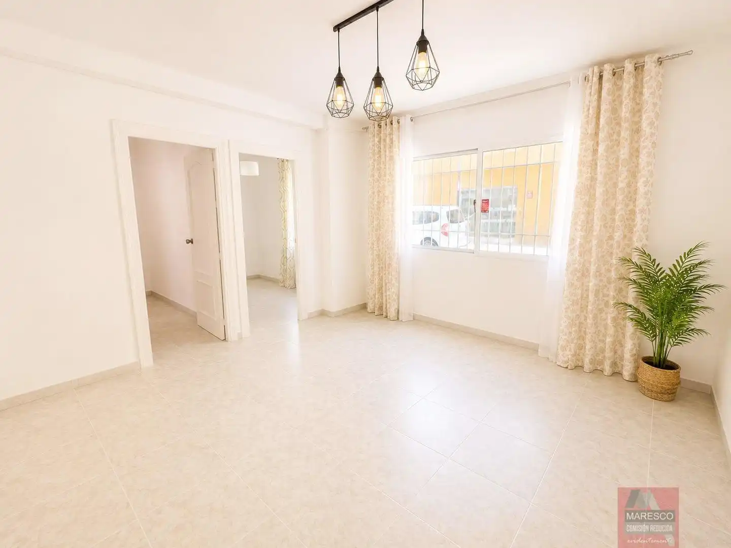 Flat for sale in Fuengirola  with Air Conditioner