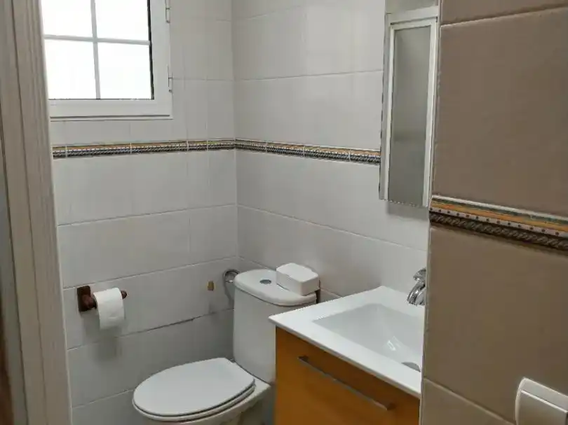 Bany de Casa adosada en venda en Sax amb Aire condicionat