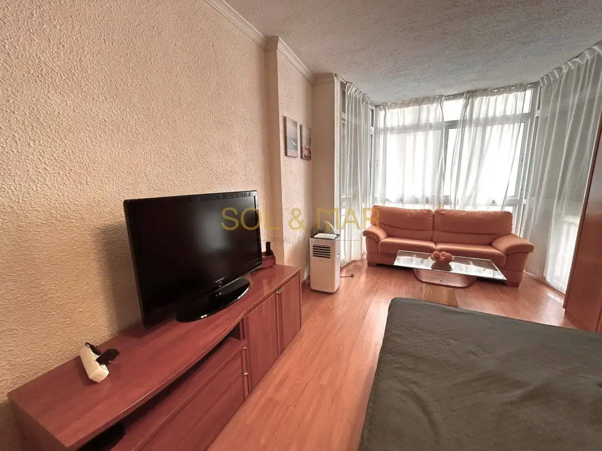 Wohnzimmer von Wohnung zur Miete in Centro