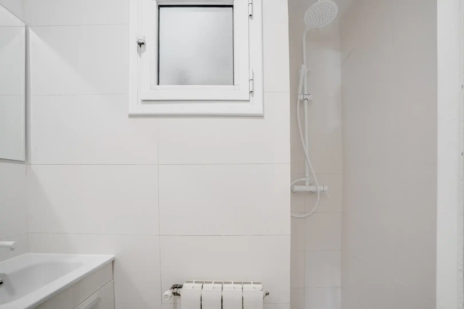 Baño de Piso en venta en Barcelona con Calefacción, Parquet y Horno