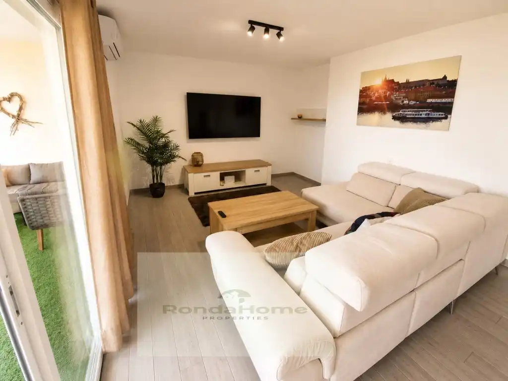 Sala de estar de Piso de alquiler en Benalmádena