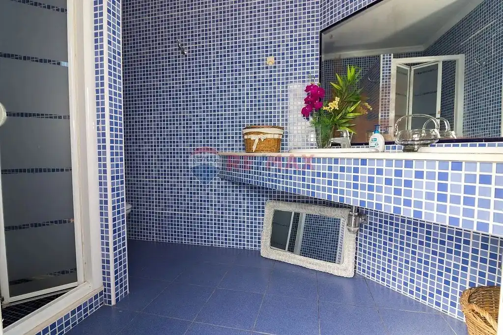 Bany de Casa o xalet en venda en As Neves   amb Calefacció, Jardí privat i Parquet