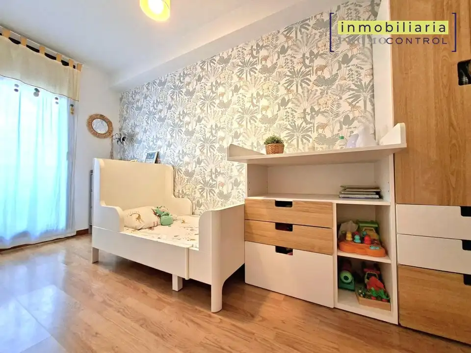 Habitación de Piso en venta en Zuera con Aire acondicionado, Calefacción y Parquet
