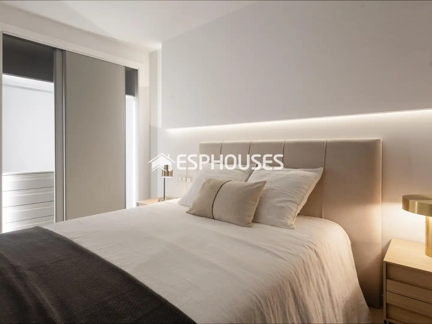 Bedroom of Attic for sale in Dénia  with Terrace, Balcony and Community pool