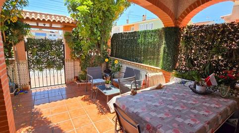 Foto 5 de Casa adosada en venda a Calle Marina, Playa de los Náufragos, Torrevieja