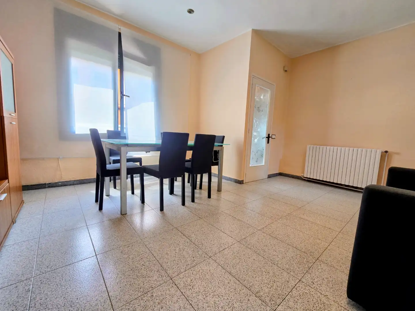 Comedor de Casa adosada en venta en Manlleu con Calefacción, Jardín privado y Terraza