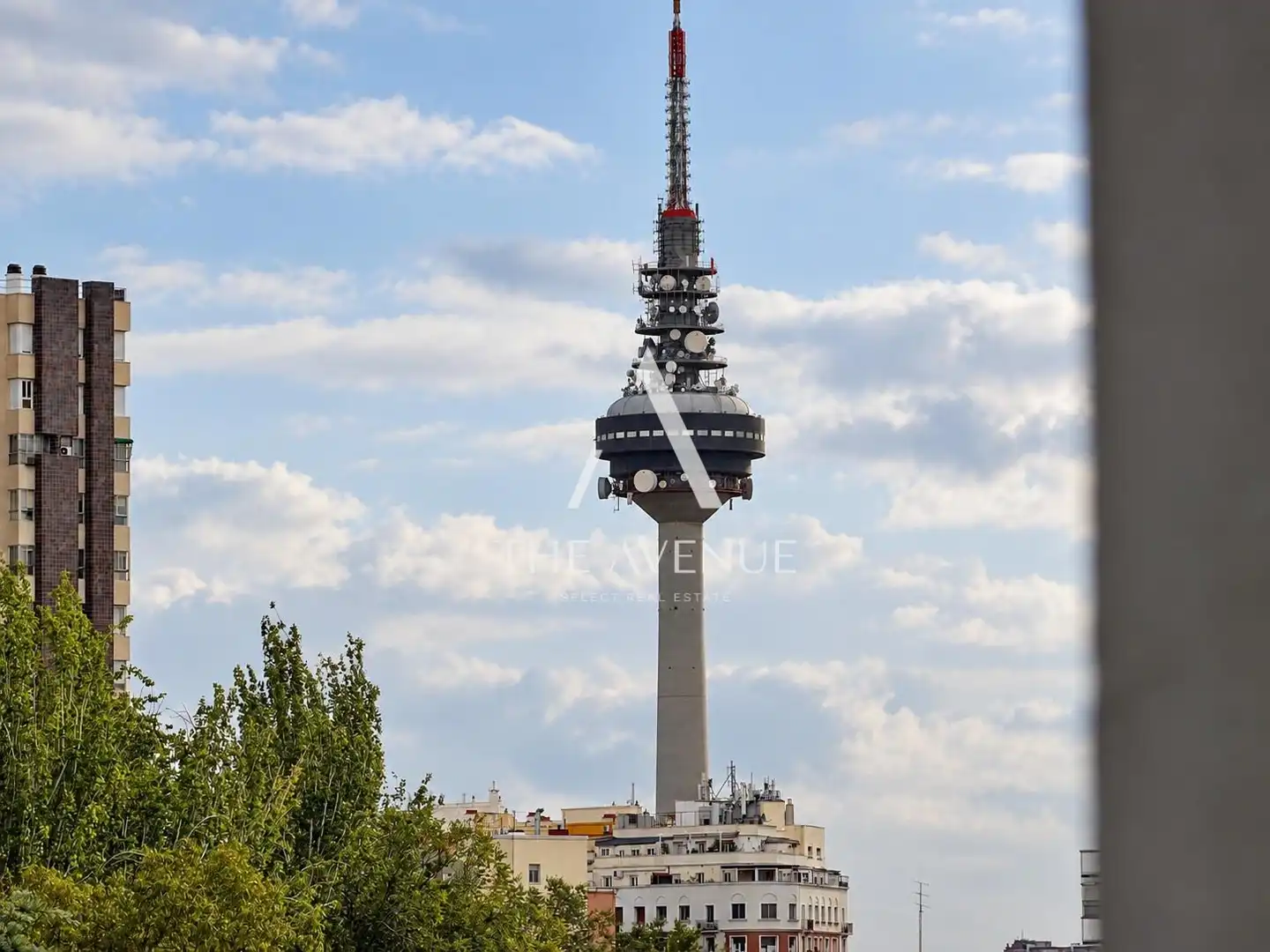 Vista exterior de Pis en venda en Retiro