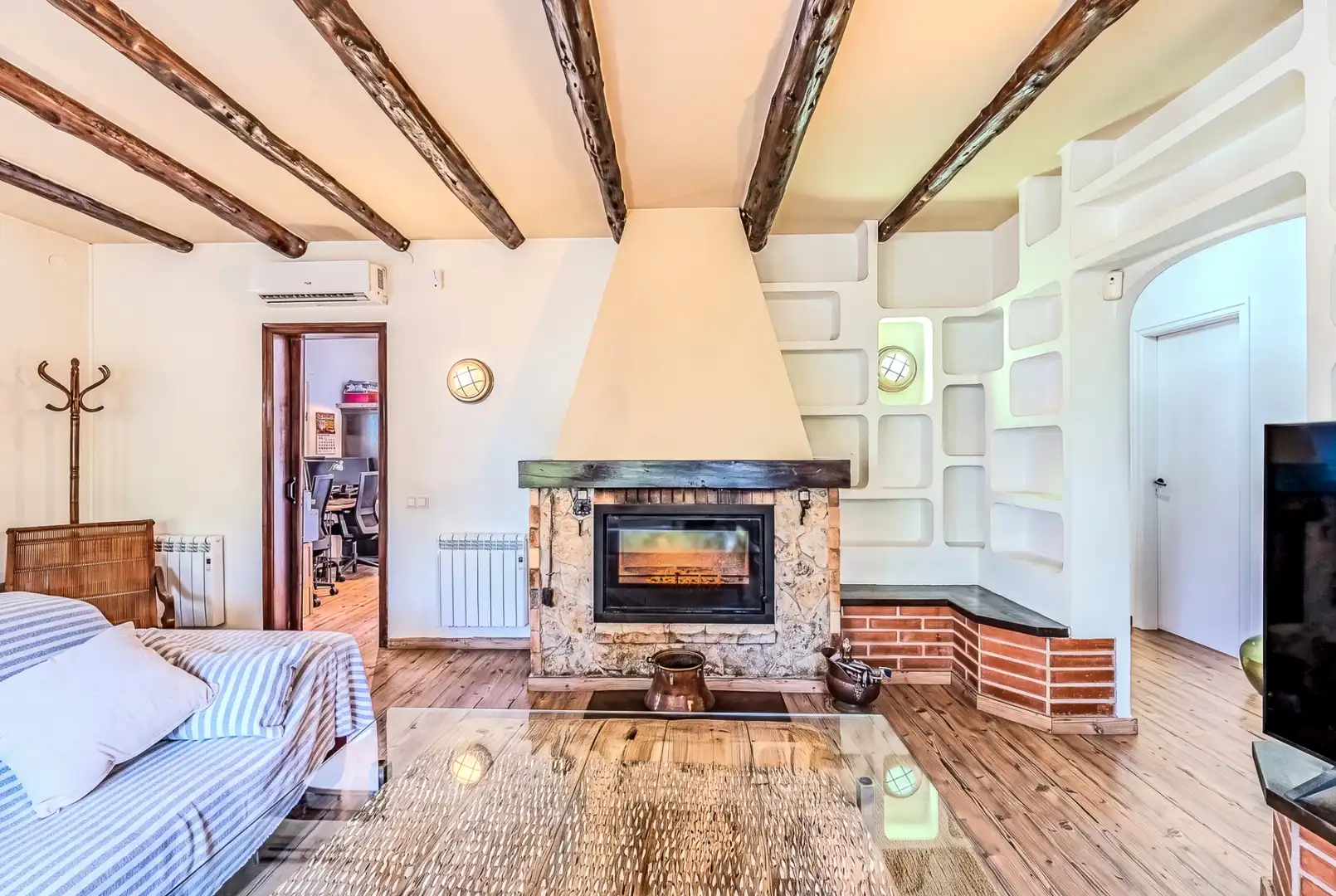 Sala d'estar de Casa o xalet en venda en L'Ametlla de Mar  amb Aire condicionat, Calefacció i Jardí privat