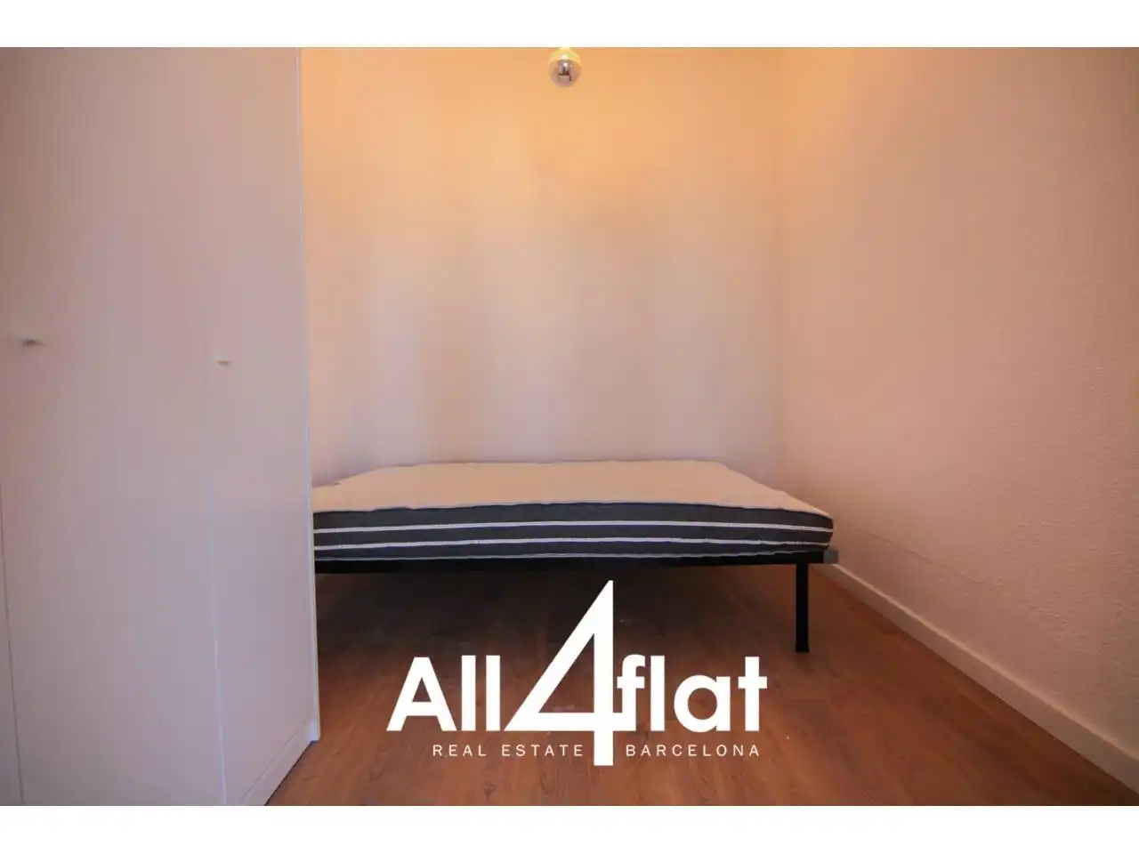 Schlafzimmer von Wohnung zur Miete in Barcelona mit Heizung, Möbliert und Alarm