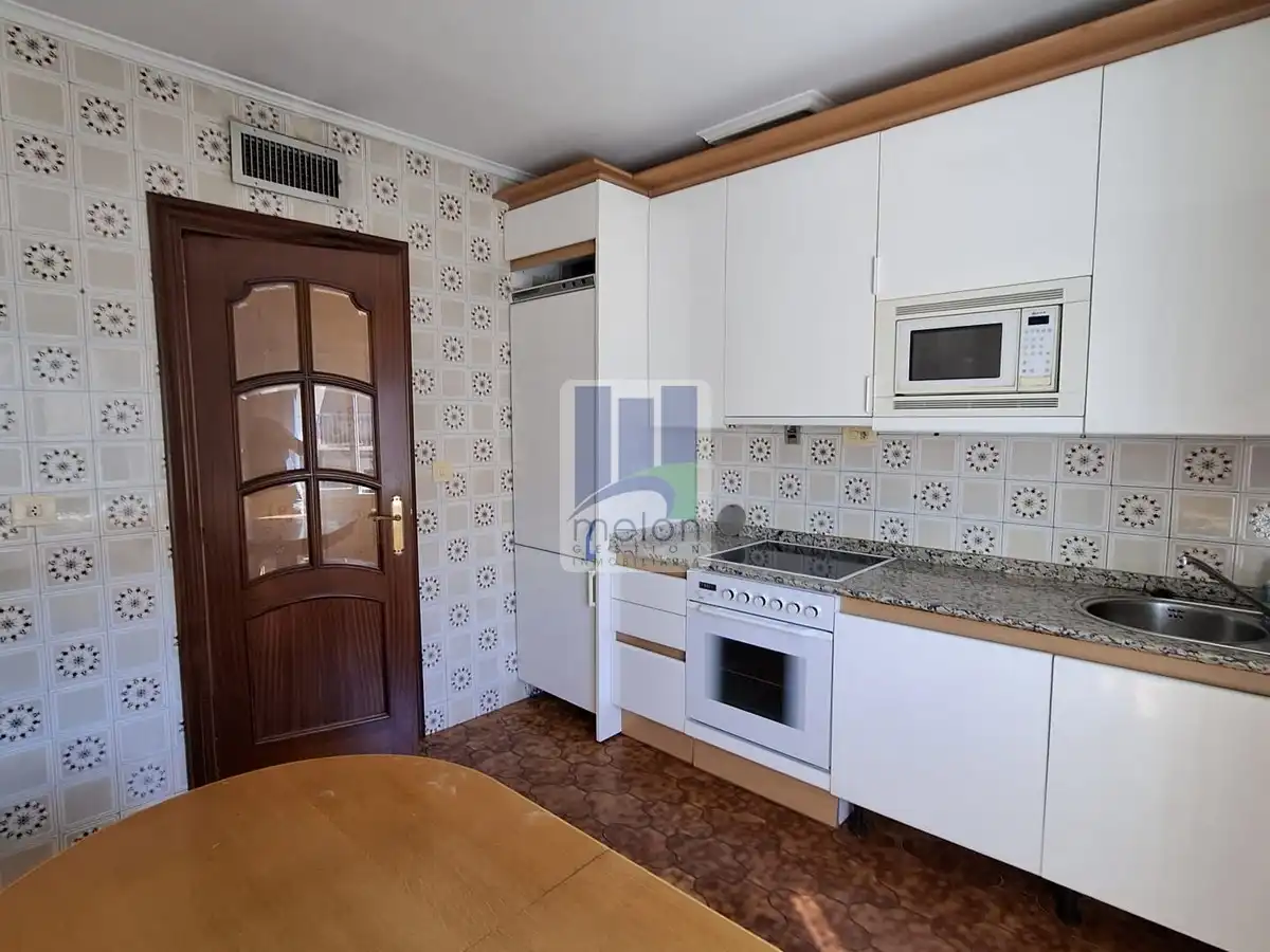 Cocina de Piso en venta en Burgos con Trastero