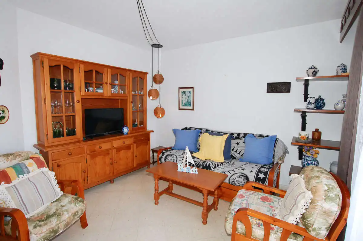 Sala d'estar de Pis en venda en Salobreña amb Terrassa, Moblat i Microones