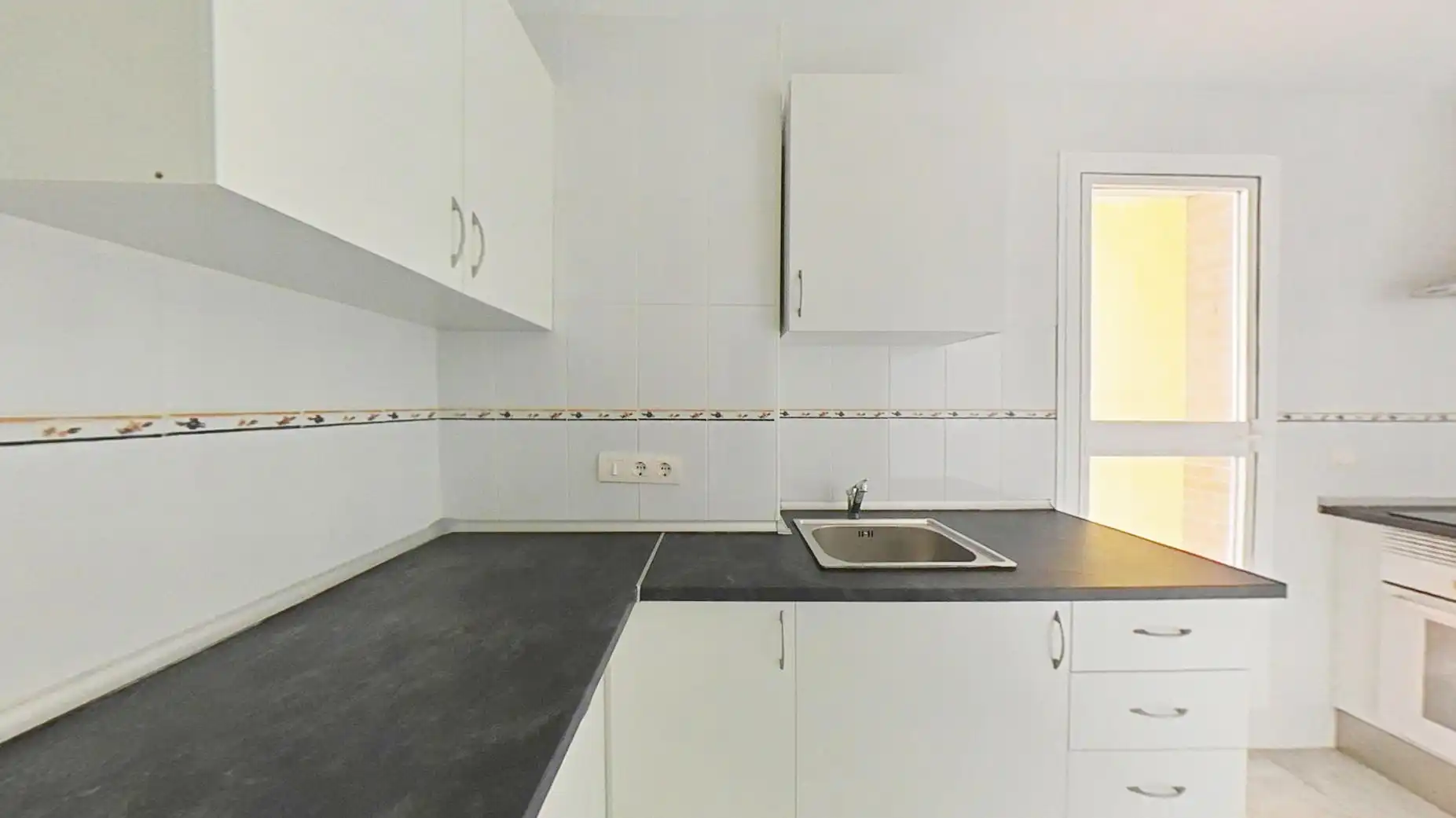 Apartamento en venta en Av Aeronaútica, Urbadiez - Entrepuentes