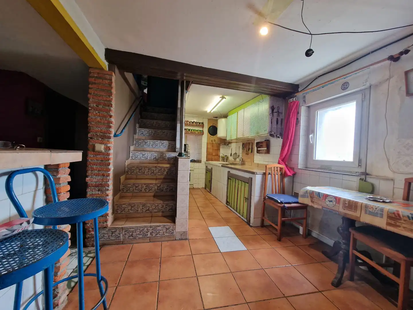 Küche von Einfamilien-Reihenhaus zum Verkauf in Santander