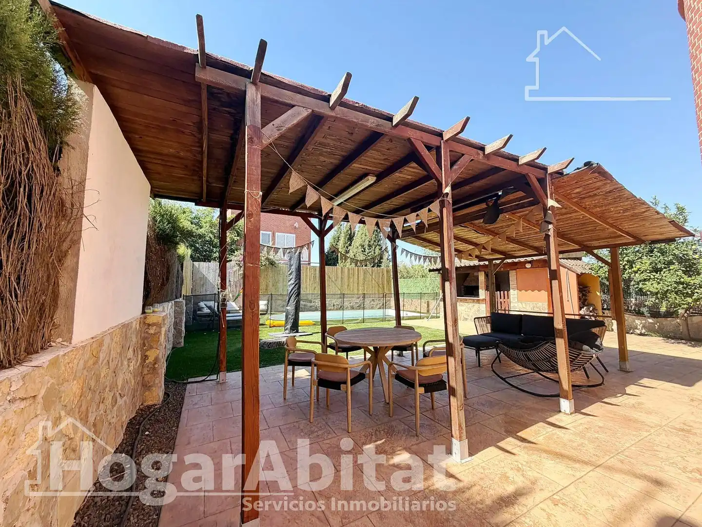Garden of Houses for sale in Moncada  with Air Conditioner, Heating and Private garden