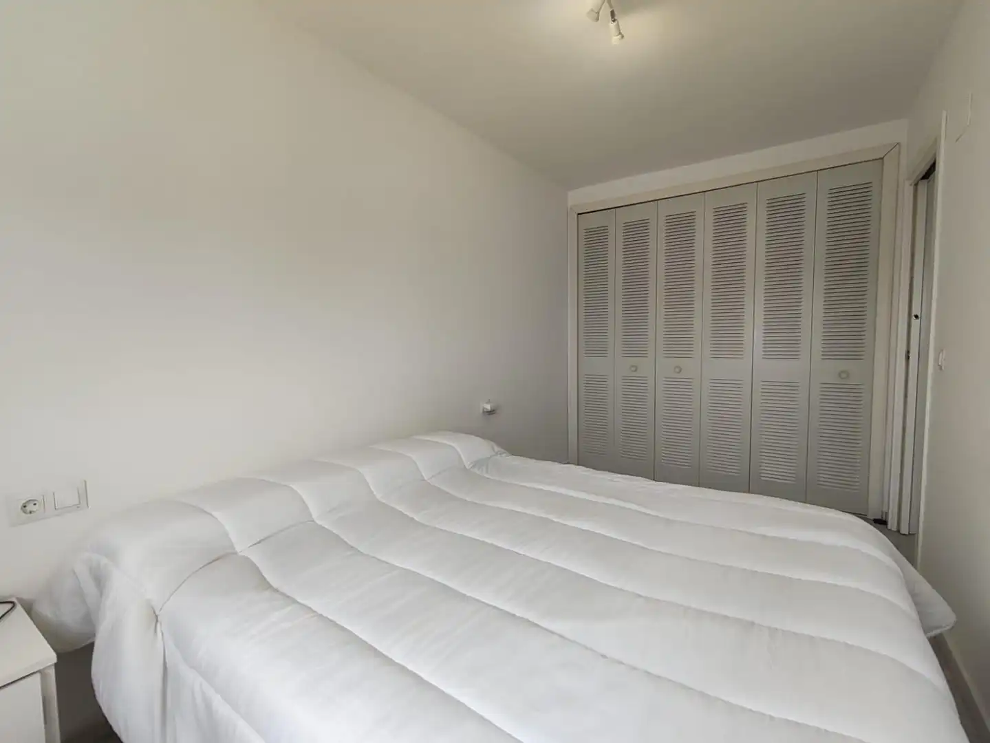 Habitación de Apartamento en venta en Benidorm con Aire acondicionado, Terraza y Balcón