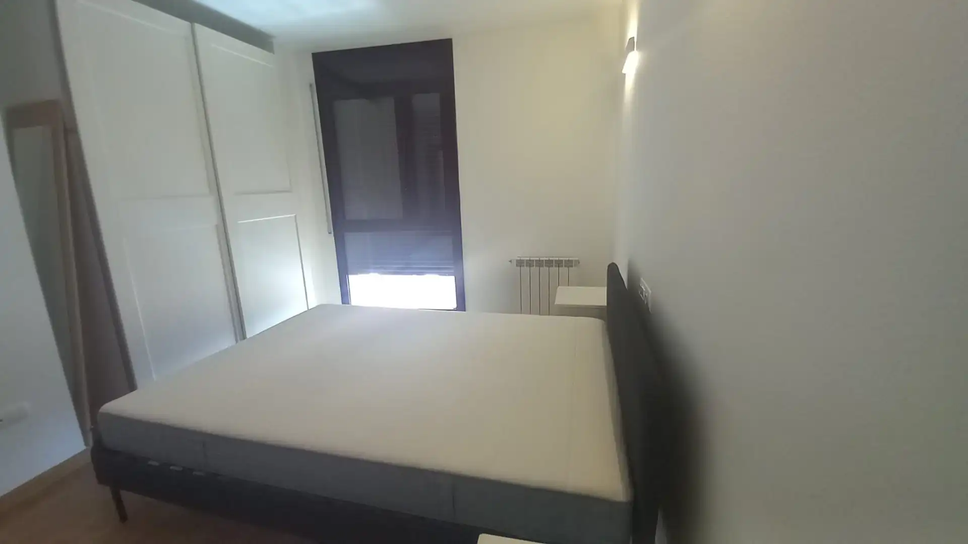 Habitación de Piso de alquiler en Lleida con Calefacción, Amueblado y Balcón