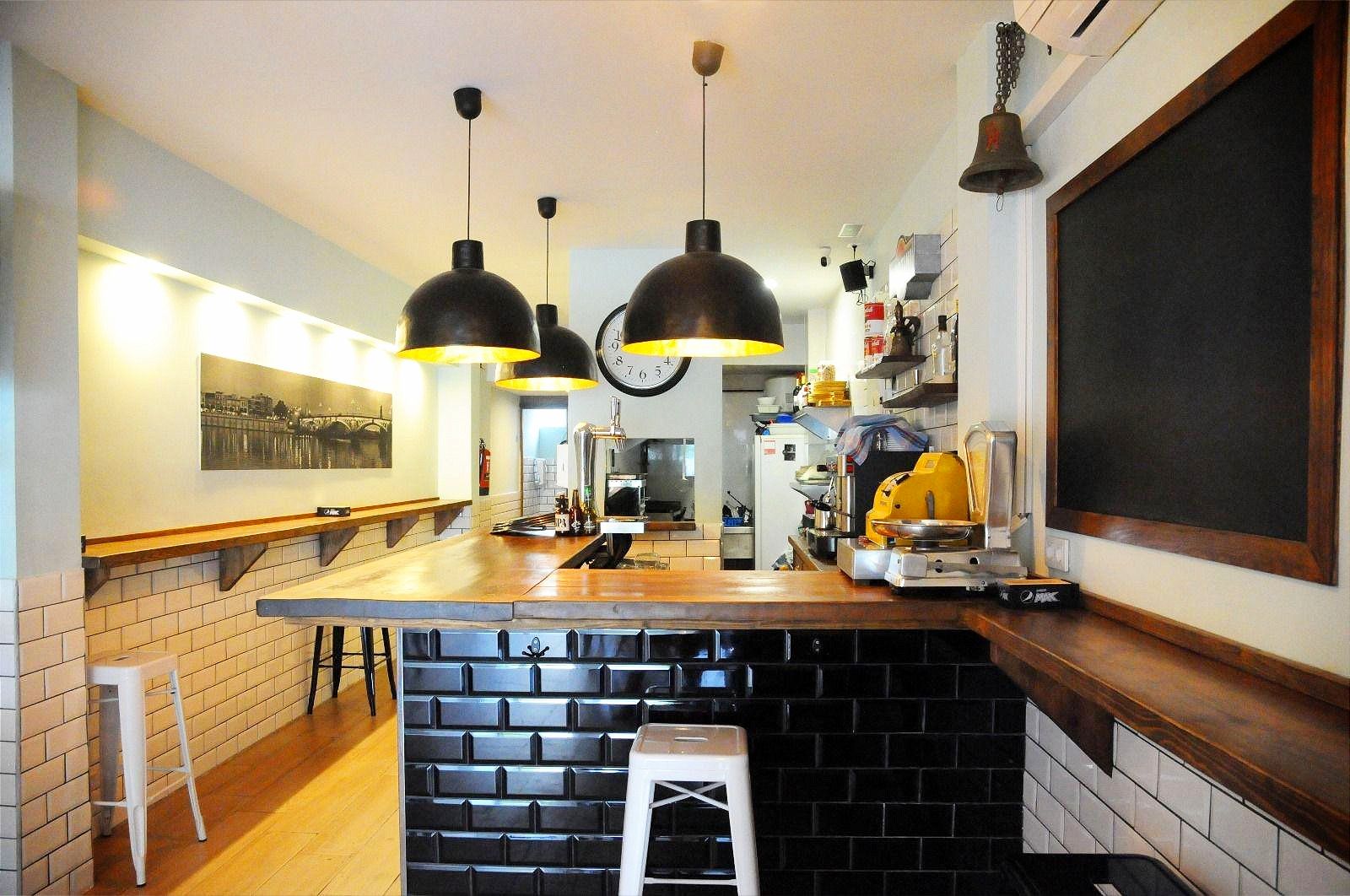 Kitchen of Premises for sale in Alicante / Alacant  with Air Conditioner