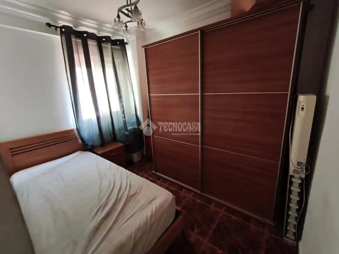 Bedroom of Flat for sale in Zaragoza  with Air Conditioner and Heating