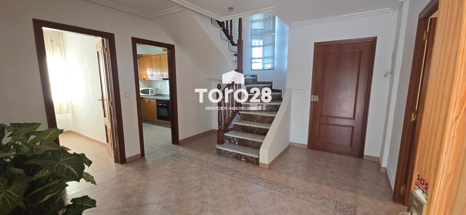 Casa o xalet en venda en Elche / Elx amb Calefacció, Terrassa i Traster