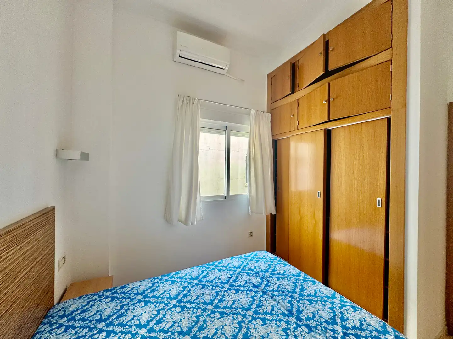 Habitación de Ático en venta en Fuengirola con Aire acondicionado, Calefacción y Terraza