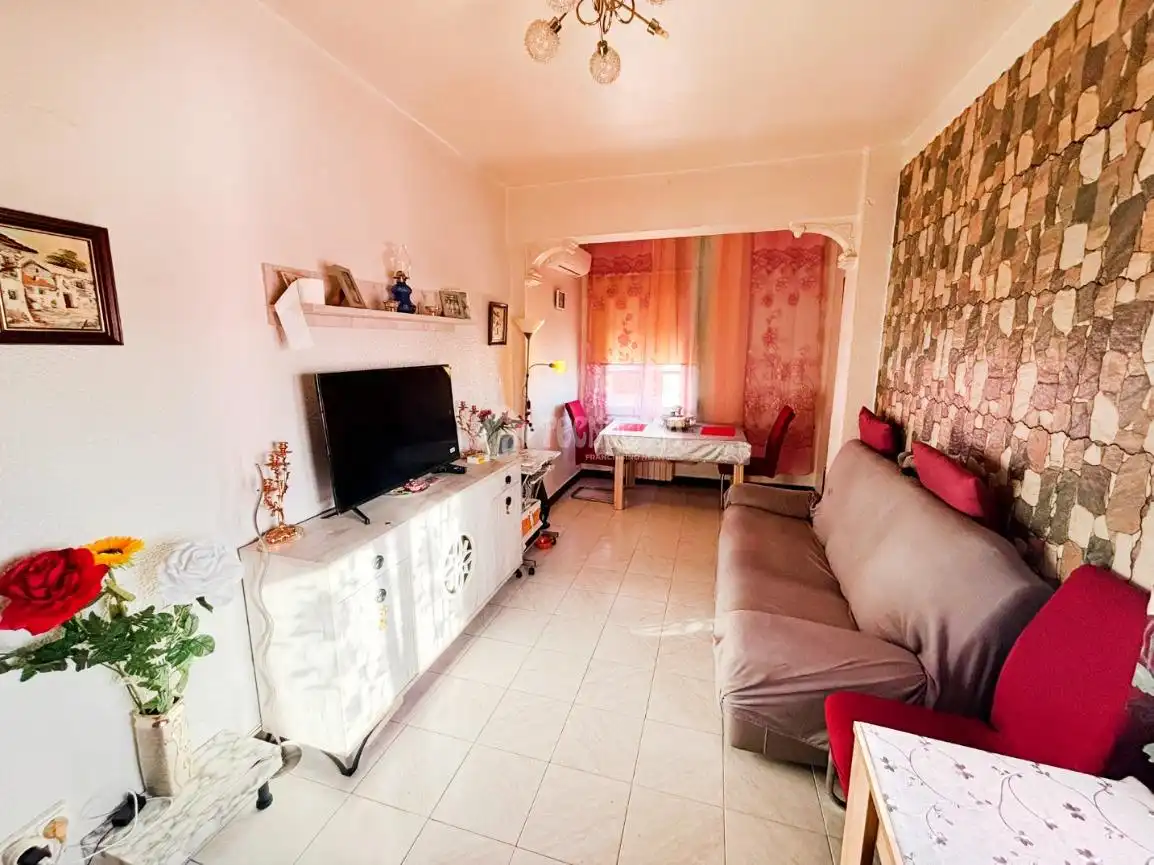 Flat with terrace for sale in Barrios rurales del oeste