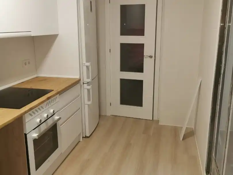 Flat for rent in Calle de la Buena Madre, 3, Zona Centro - Ayuntamiento