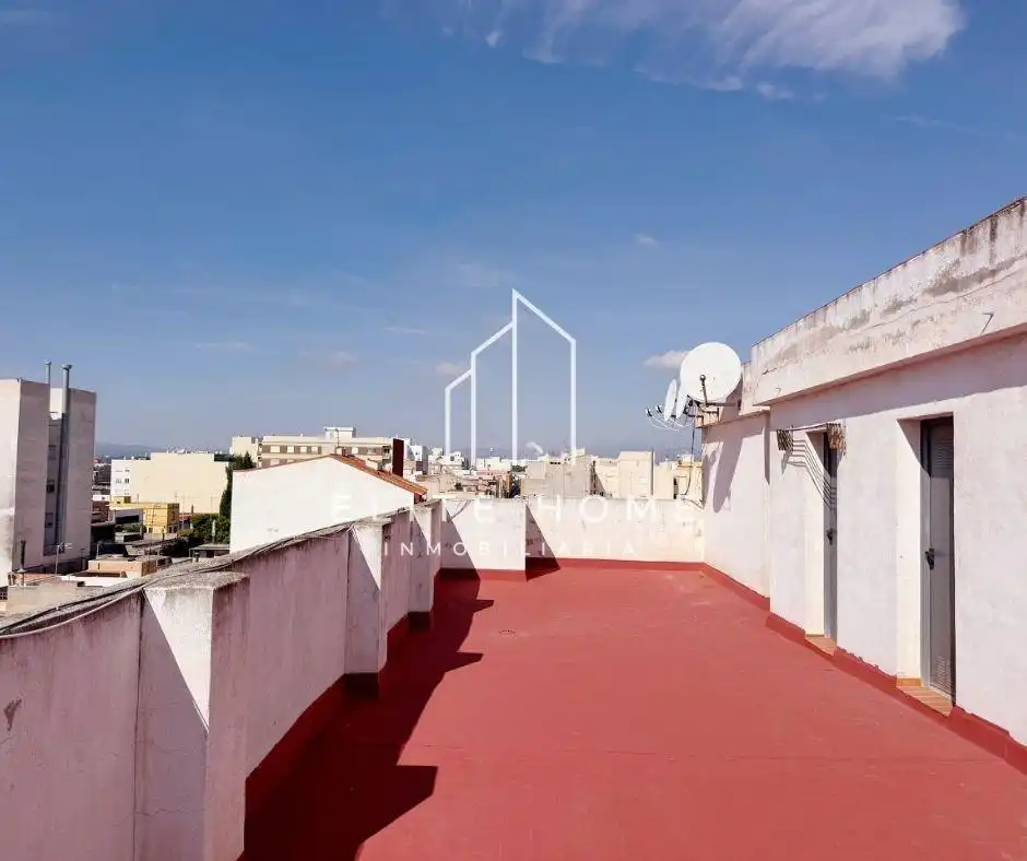 Vista exterior de Dúplex en venta en Centro  