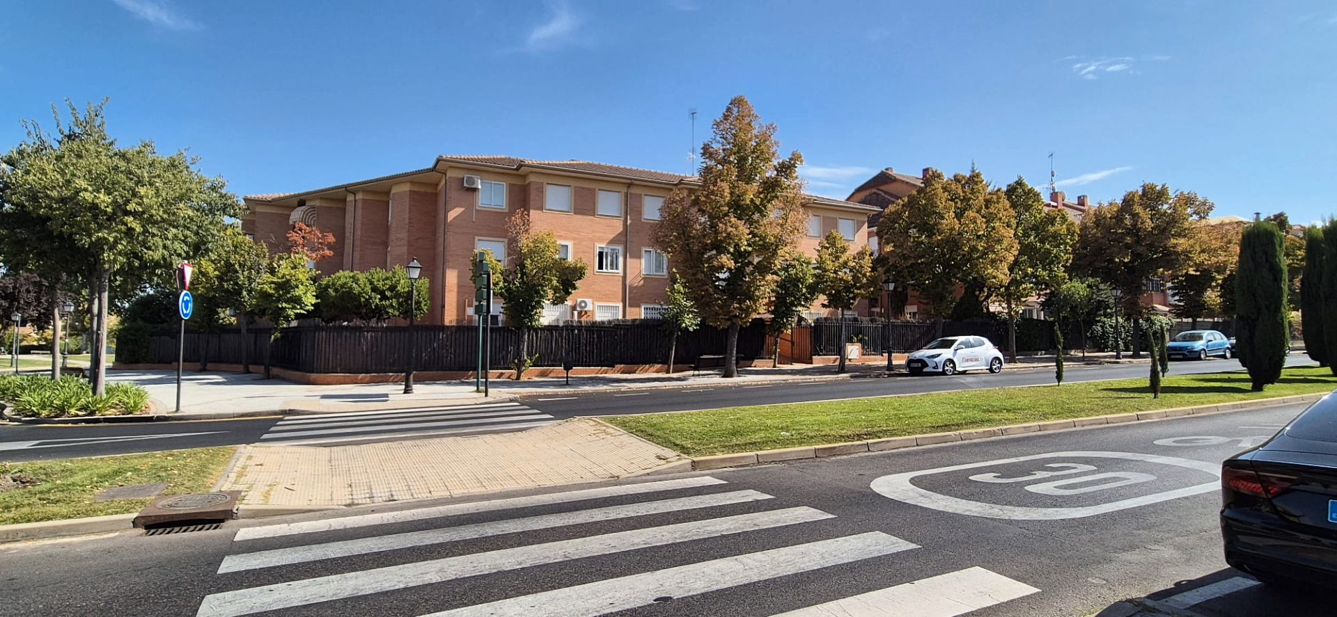 Vista exterior de Piso en venta en Villaviciosa de Odón con Calefacción, Parquet y Terraza