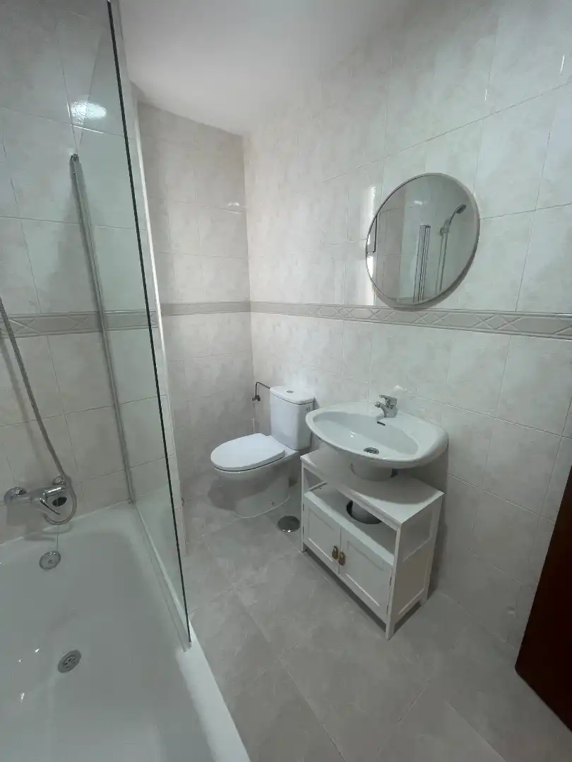Bathroom of Flat for rent in Almendralejo  with Air Conditioner, Furnished and Oven