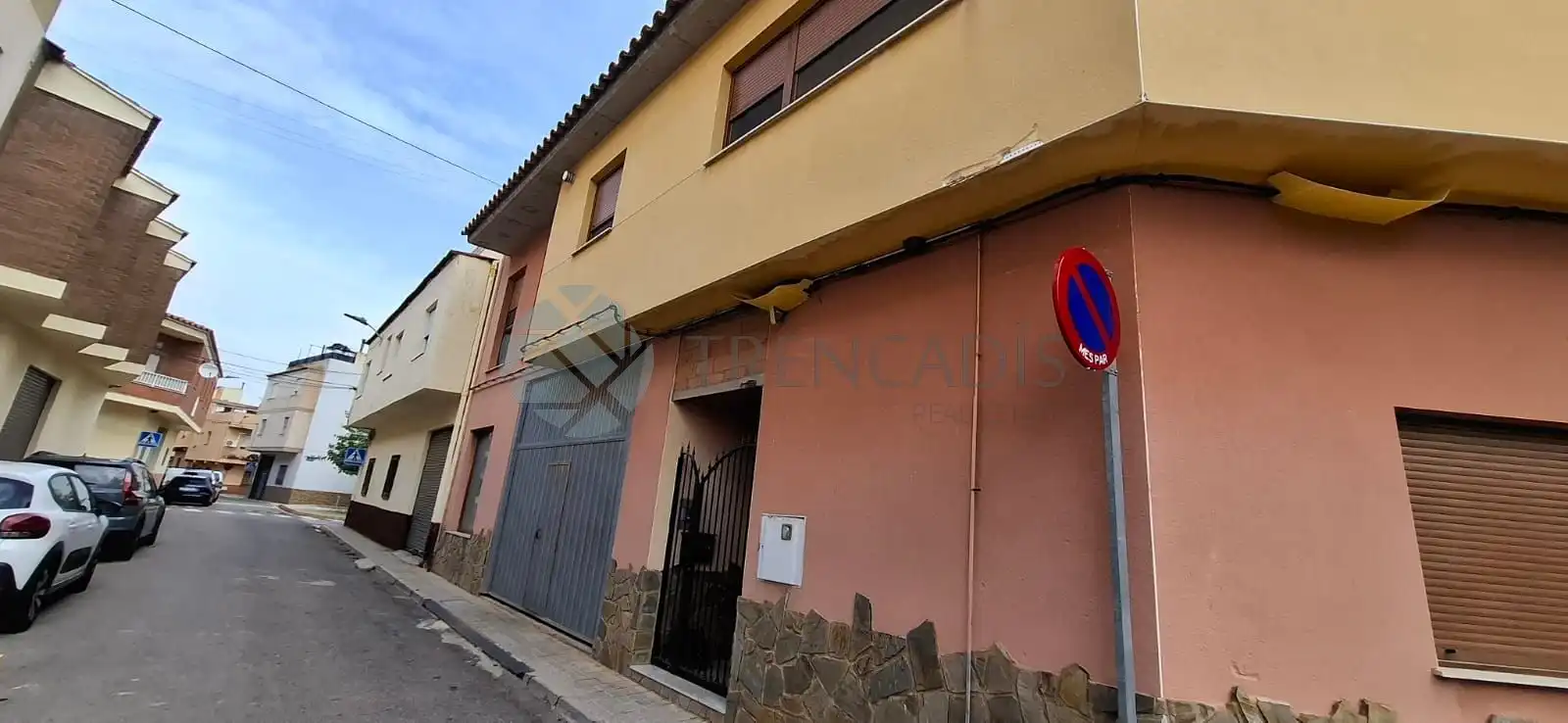Casa aparellada en venda a Maestro Granados, imagen 3