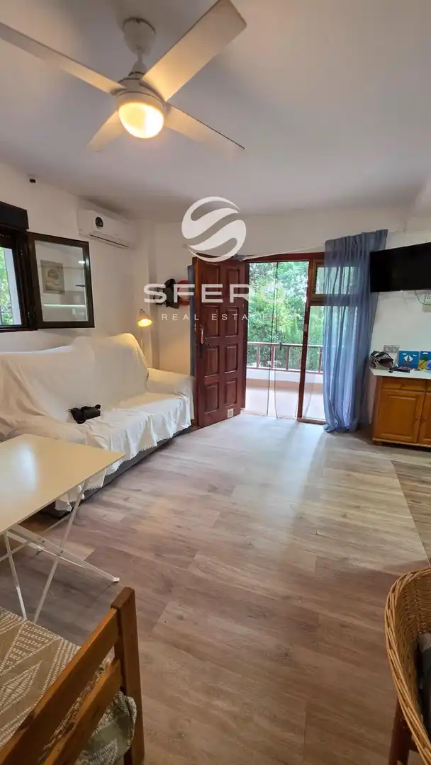 Apartment for sale in Avenida Manila 4