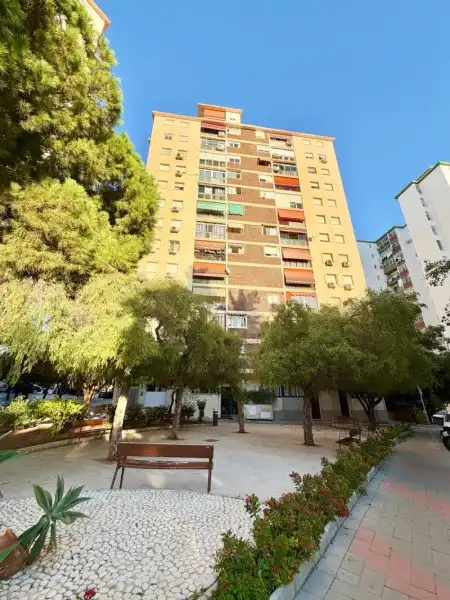 Exterior view of Flat for sale in Teatinos - Universidad