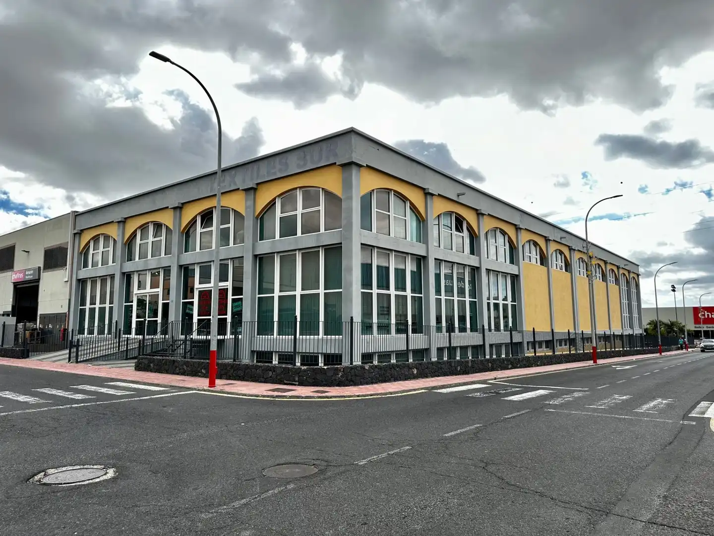 Gebäude zum Verkauf in Las Chafiras