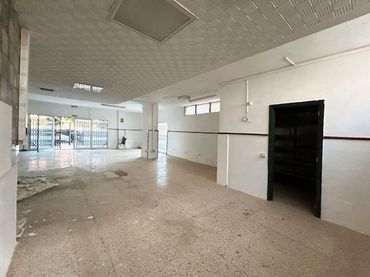 Business premises for sale in Plaza de los Cantos Canarios
