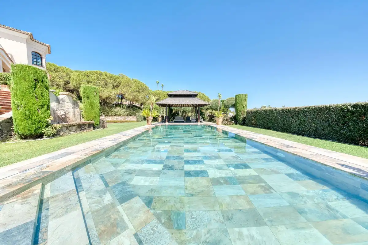 Piscina de Casa o chalet en venta en Sotogrande con Aire acondicionado, Jardín privado y Terraza