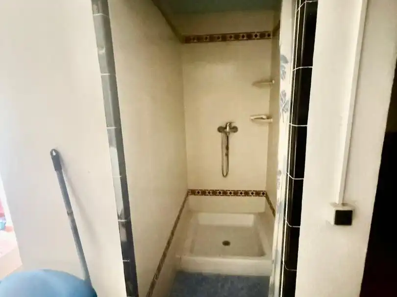 Badezimmer von Büro zum Verkauf in  Palma de Mallorca mit Klimaanlage, Heizung und Terrasse