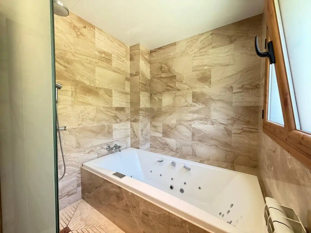 Bathroom of Houses for sale in Matadepera  with Heating and Private garden
