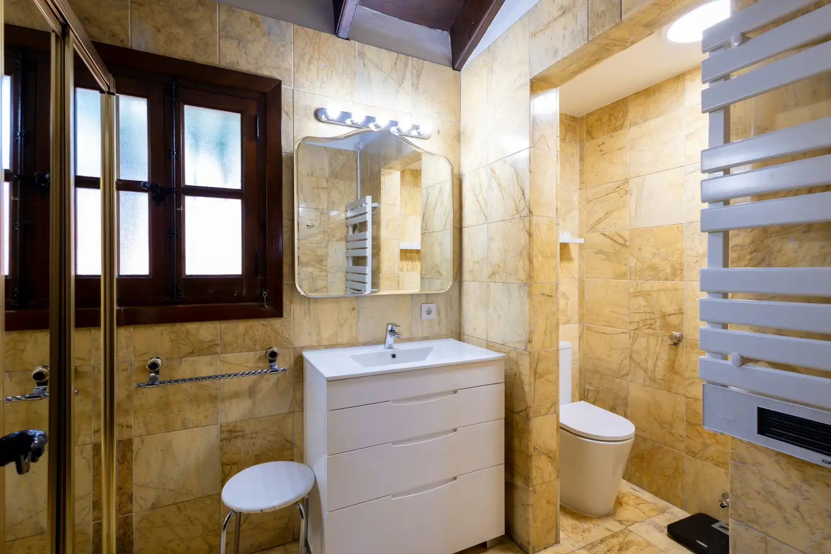 Bathroom of Houses for sale in Marbella  with Air Conditioner, Private garden and Terrace