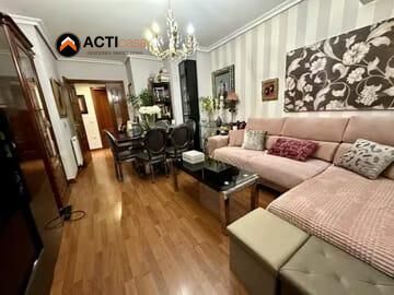 Bedroom of Flat for sale in Cáceres Capital  with Air Conditioner, Heating and Storage room