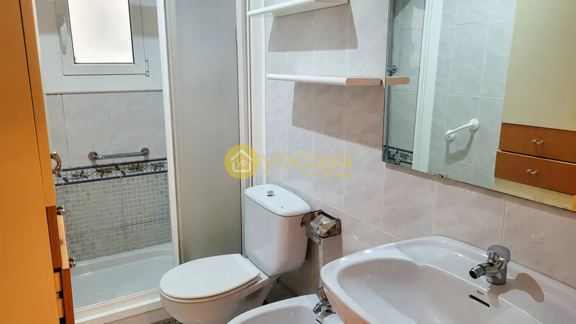 Baño de Piso en venta en Barcelona con Balcón