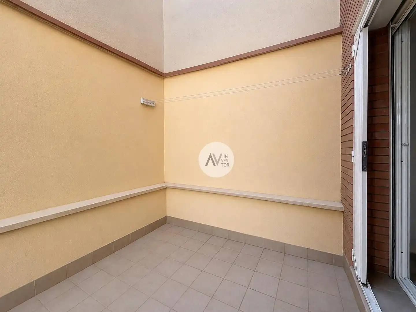 Ground floor for sale in Cornellà de Llobregat  with Air Conditioner, Heating and Terrace
