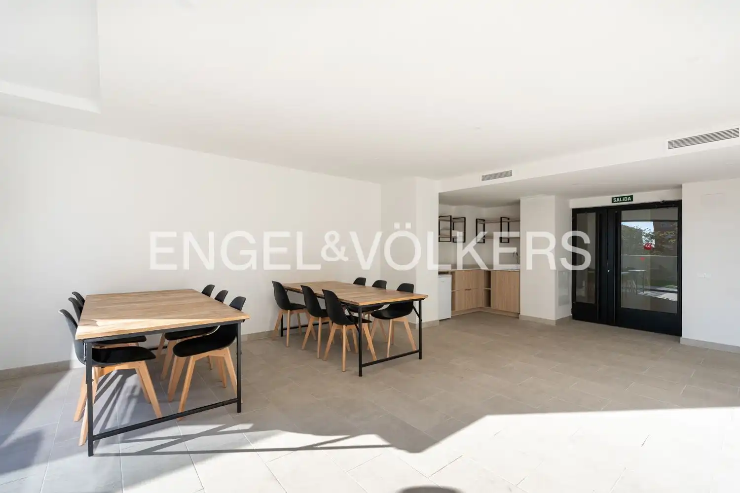 Dining room of Flat for rent in Valencia  with Air Conditioner, Heating and Terrace