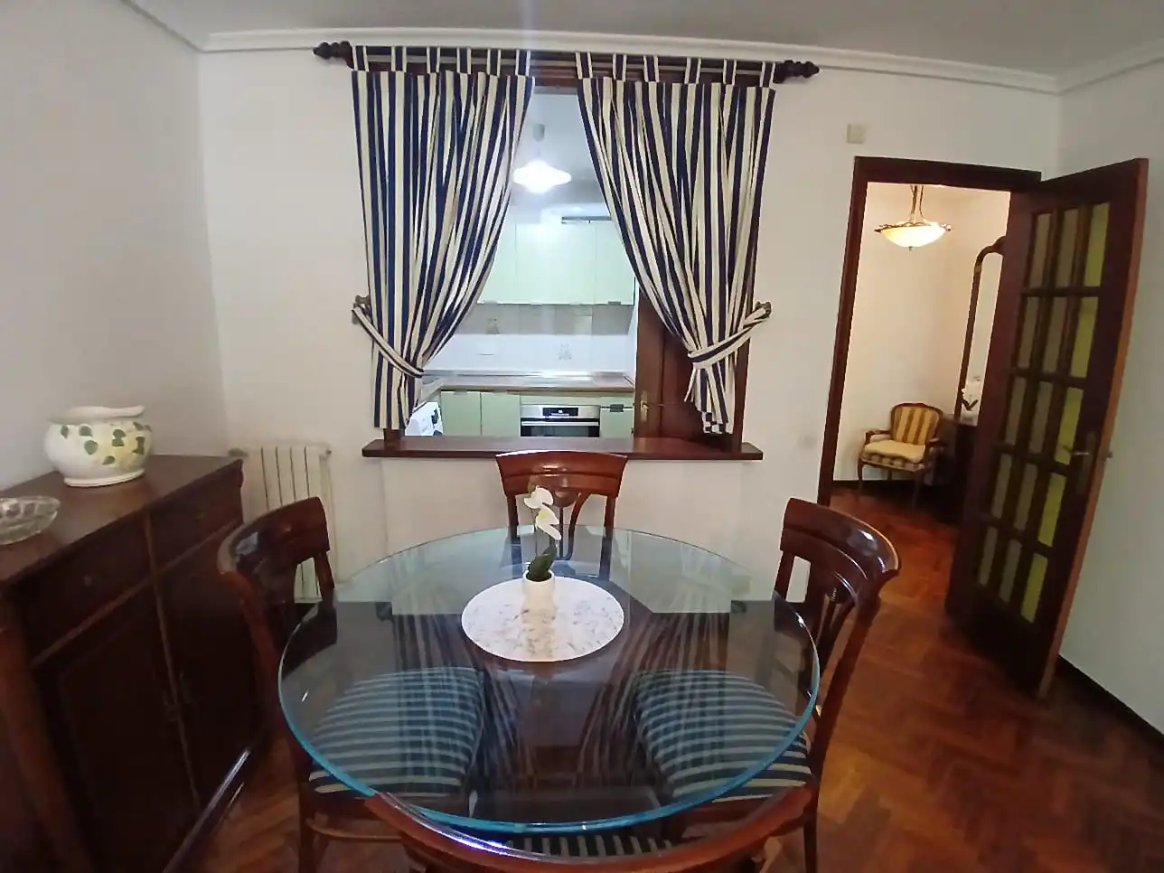 Menjador de Apartament en venda en Santander amb Calefacció, Parquet i Forn