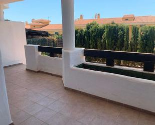 Terrassa de Apartament de lloguer en Benalmádena amb Aire condicionat, Terrassa i Piscina