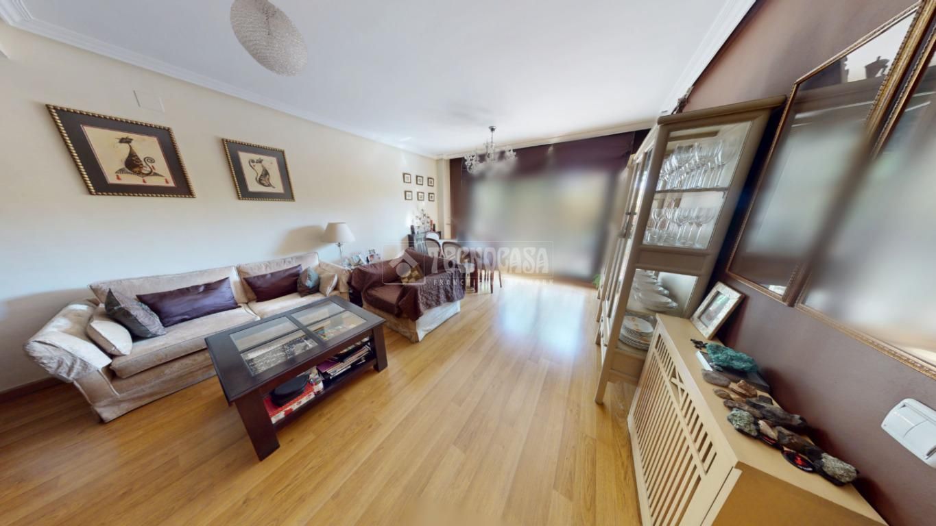 Piso en venta en V Centenario, San Nicasio - Campo de Tiro - Solagua