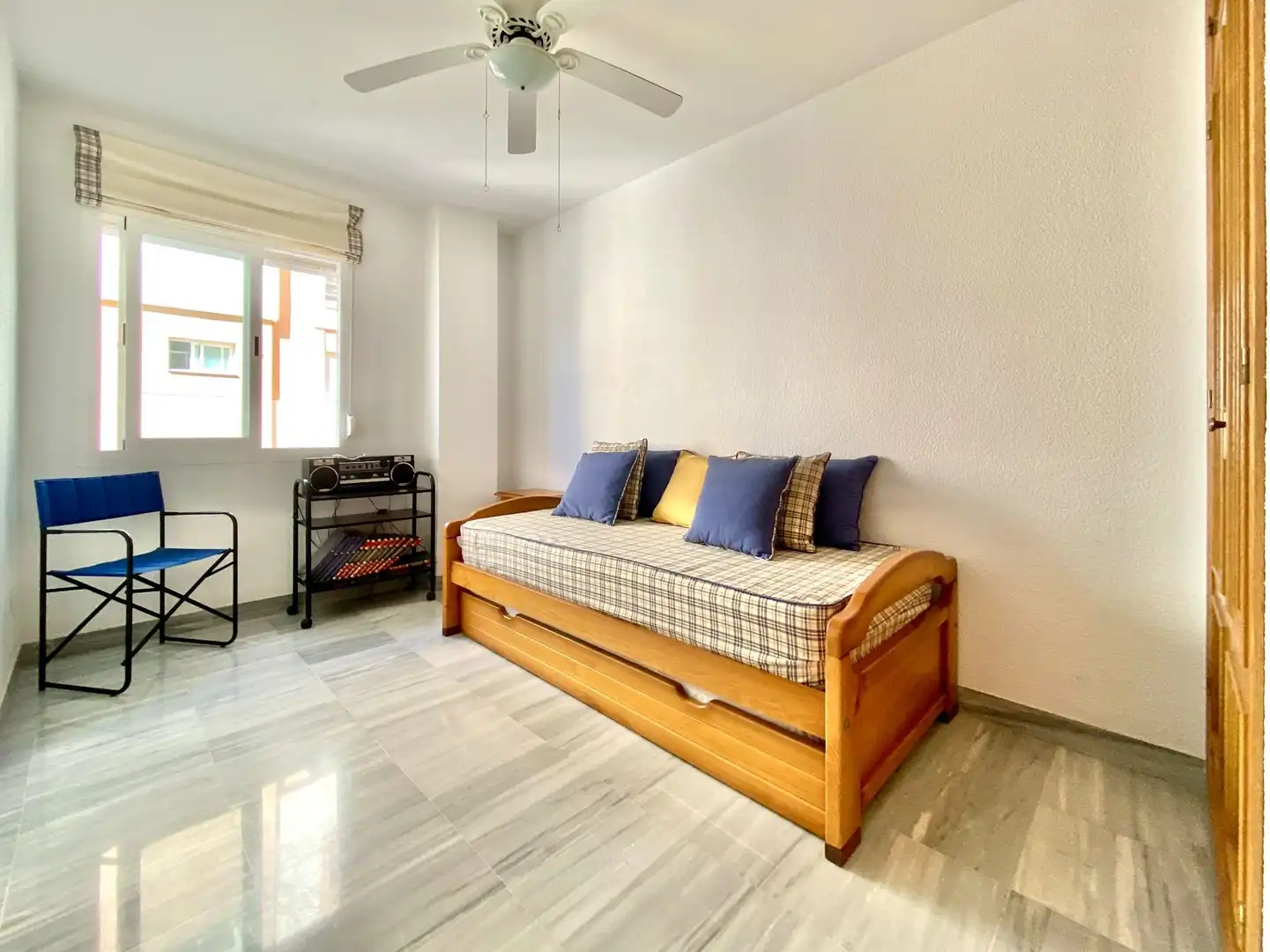 Habitación de Apartamento de alquiler en Velilla - Velilla Taramay
