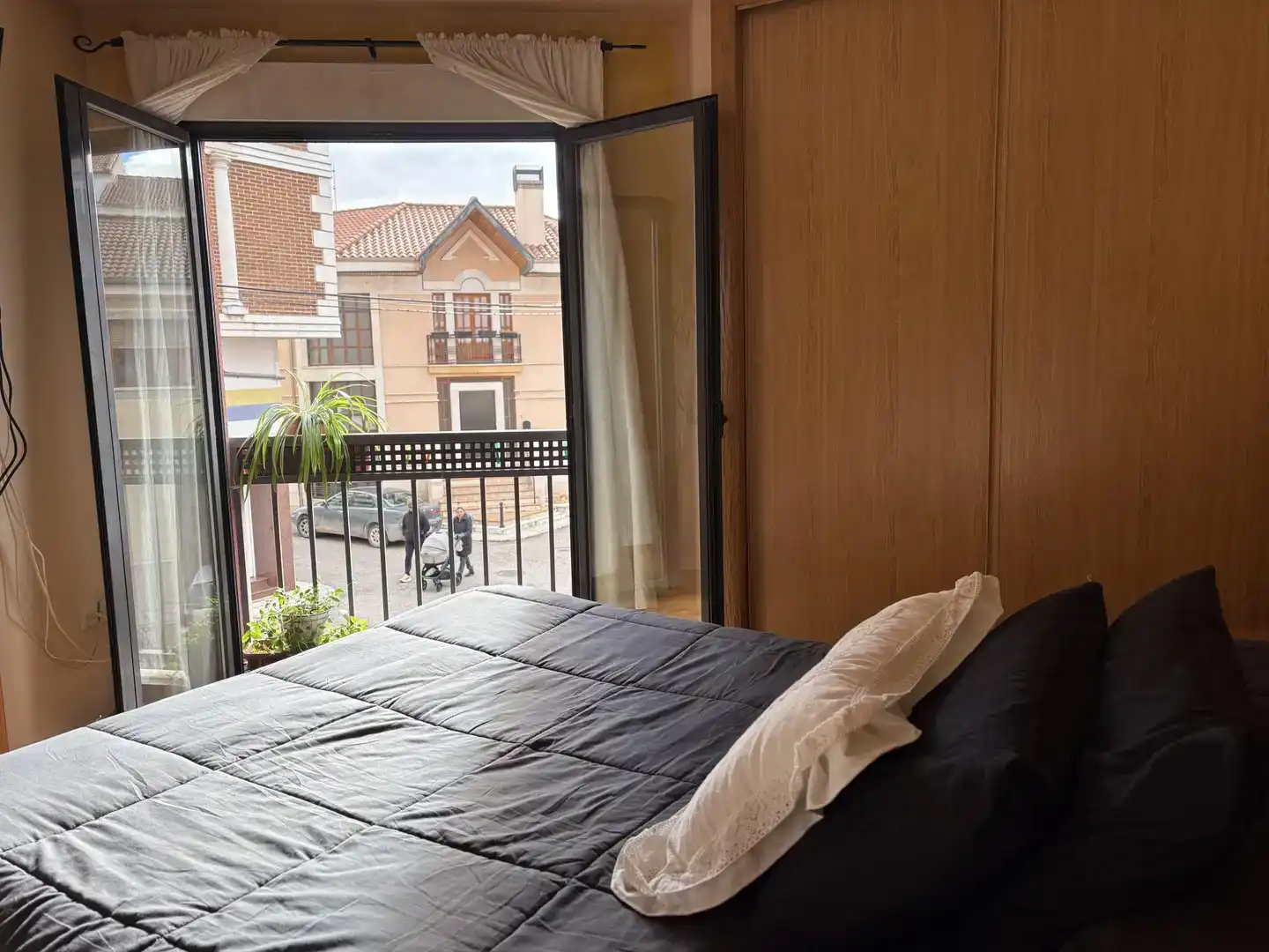 Habitación de Piso en venta en Cantalejo con Parquet, Amueblado y Balcón