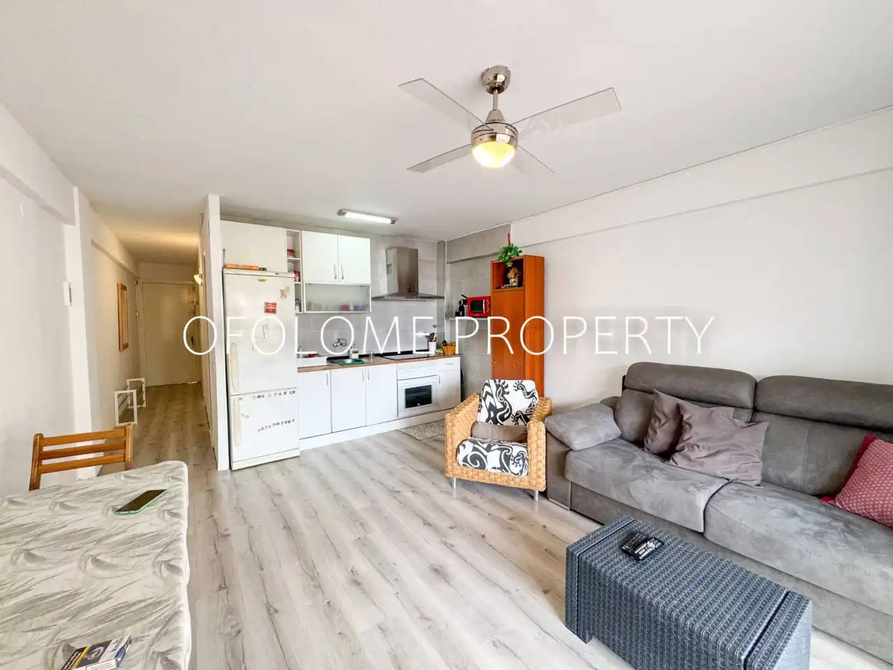 Wohnzimmer von Wohnung zum Verkauf in Salou mit Parkett, Balkon und Alarm